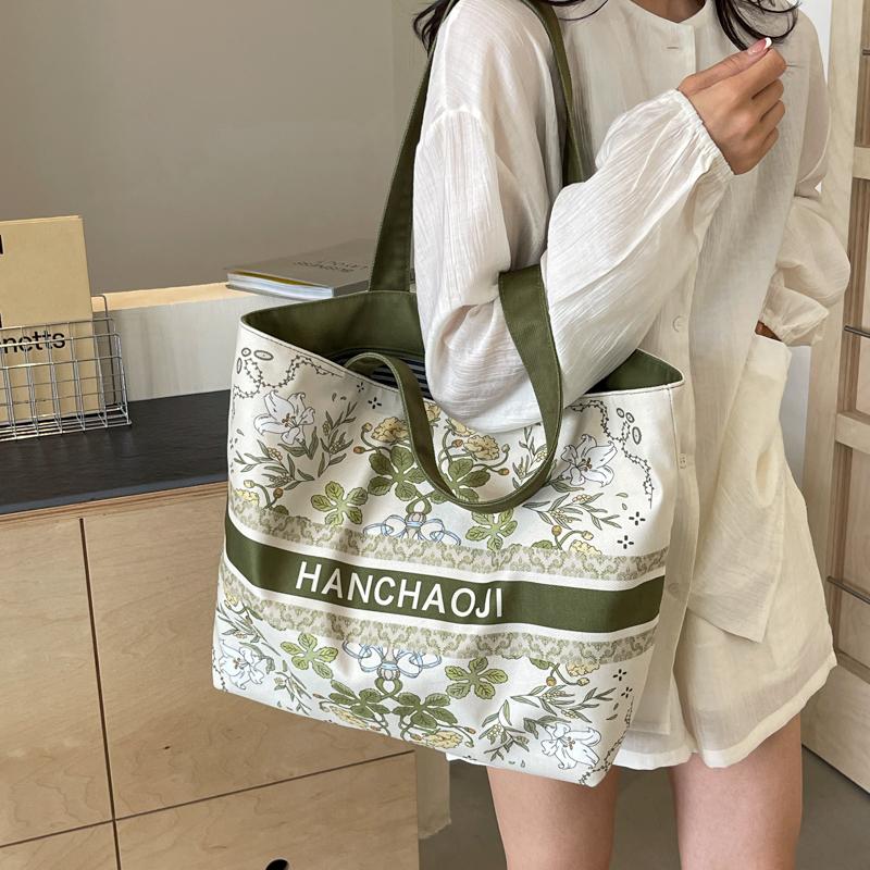 Сумка через плечо с принтом — фото 11