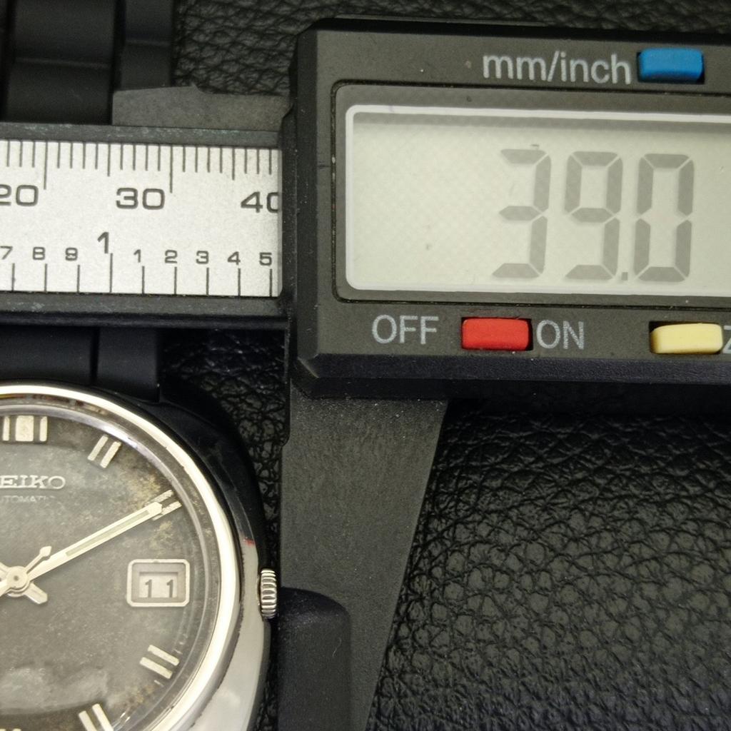 JAPAN VINTAGE SEIKO AUTOMATIC 7005A MENS ORIGINAL DIAL WATCH a702309-5 R124-a702309