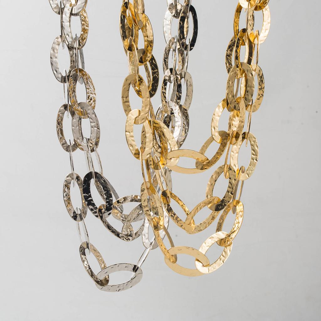 Personalized Multi-layer Oval Ring Buckle Chain Necklace, Fashionable Temperament Metal Feeling Stacked Collarbone Chain
