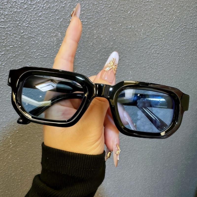 New Small Rectangle Sunglasses Women Fashion Brand Square Sun Glasses Men Classic Vintage Punk Shades UV400