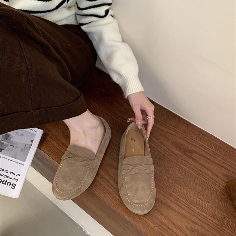 Loafers 2025 Spring and Autumn New Commuter Women's Shoes Soft Soles Are Not Tired Feet Round Head Low Heel Soft Surface Doudou Shoes