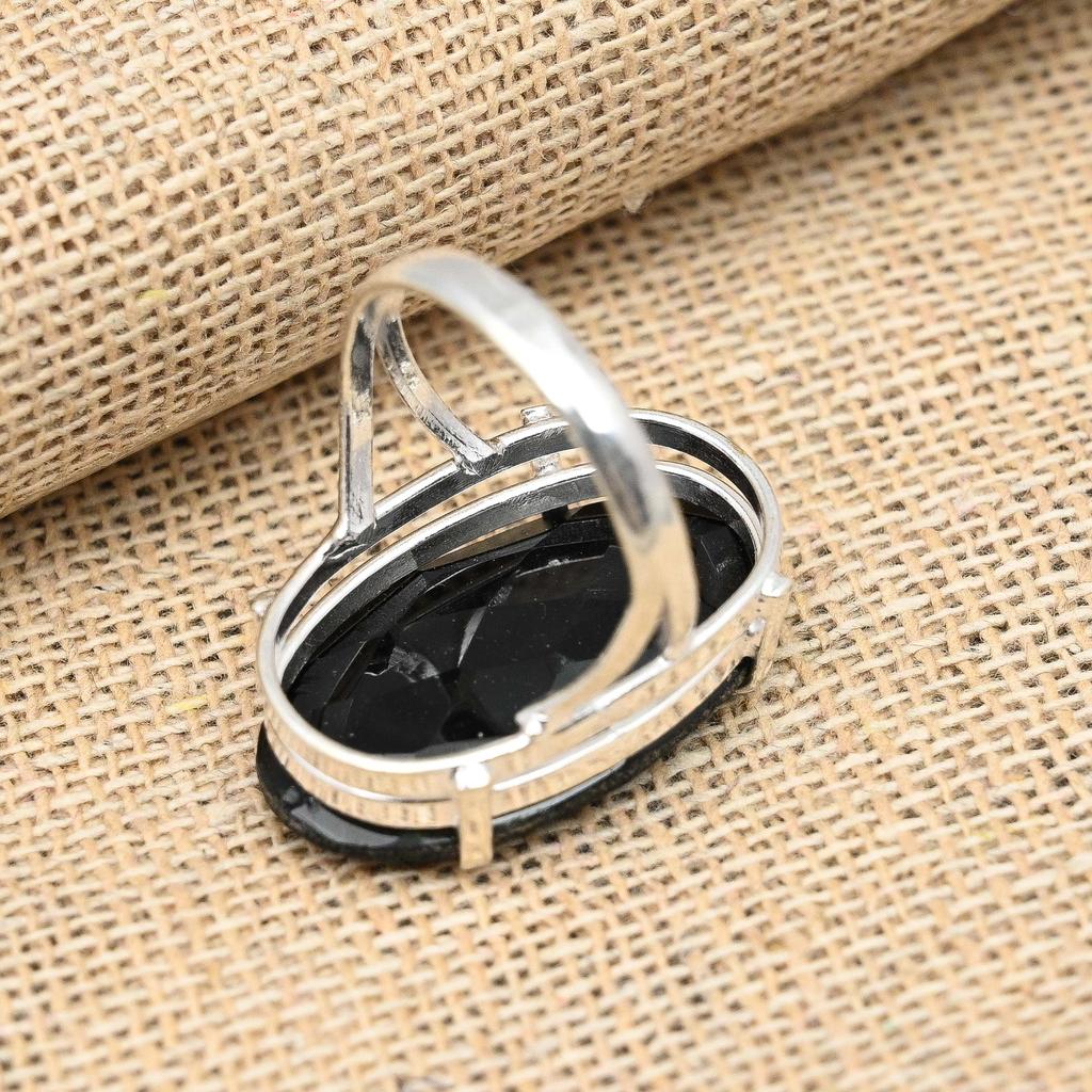 Attraktiv svart Spinel Gemstone Handgjorda smycken 925 Solid Sterling Silver påkostade Ring