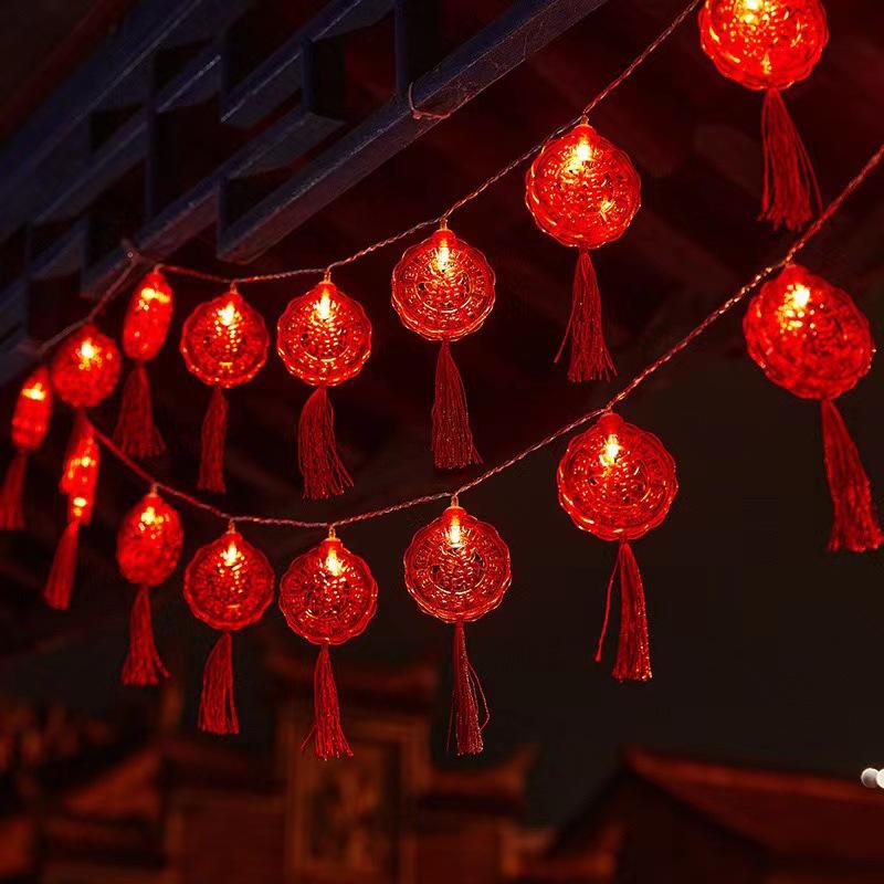 New Year Festival LED Red Hanging Lantern String Lights - Solar/Plug-in Fu Character Decoration
