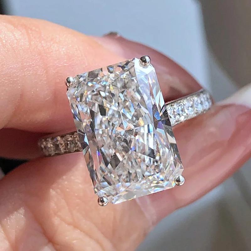 Minimalist S925 Sterling Silver Rectangular White Diamond Ring for Women - 9x13mm