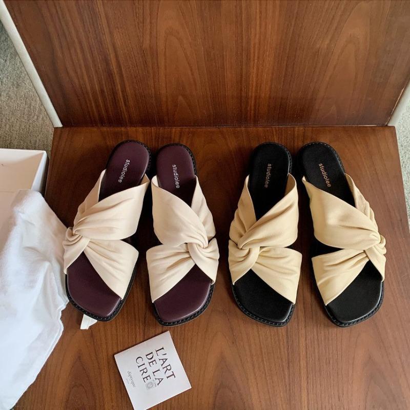 Sheepskin Slippers Women's Summer Folds Kinked Flat Bottom Outer Wear Sandals Versatile Square Head Cloud Half Drag