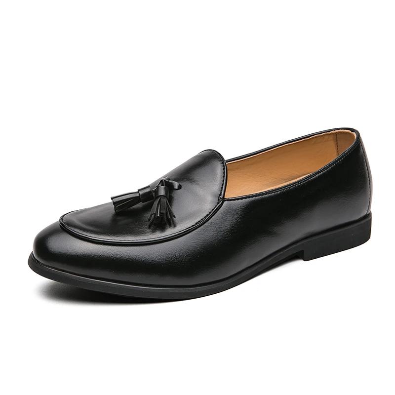 Tassel leather shoes for men in sizes 38-46 suitable for British business formal wear and men's loafers