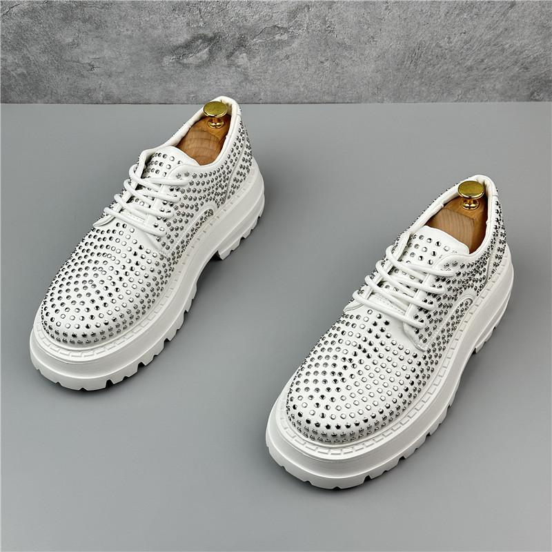 Luxury Designer Men's Charm Punk Rock Rivet Thick Bottom Shoes Male Causal Flats Moccasins Walking Sneakers Zapatos Hombre