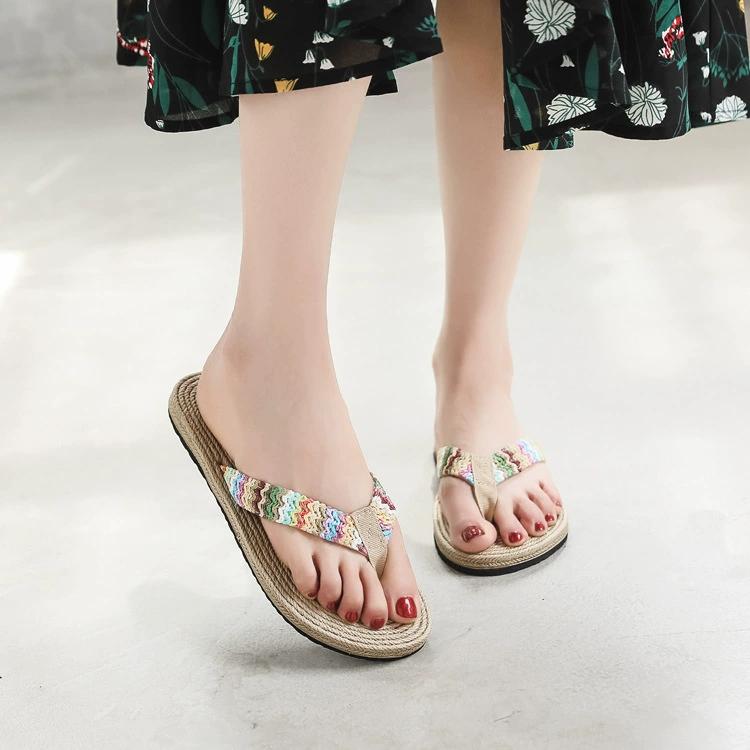 New Women's Fashion Trend, Anti Slip, Wear-resistant, Comfortable Soft Bottom, Ethnic Style Flat Heel Flip Flops