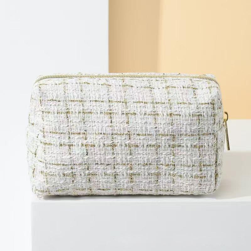 Make-up-Clutch mit hoher Kapazität im koreanischen Stil: Elegante, tragbare und modische Aufbewahrungstasche.