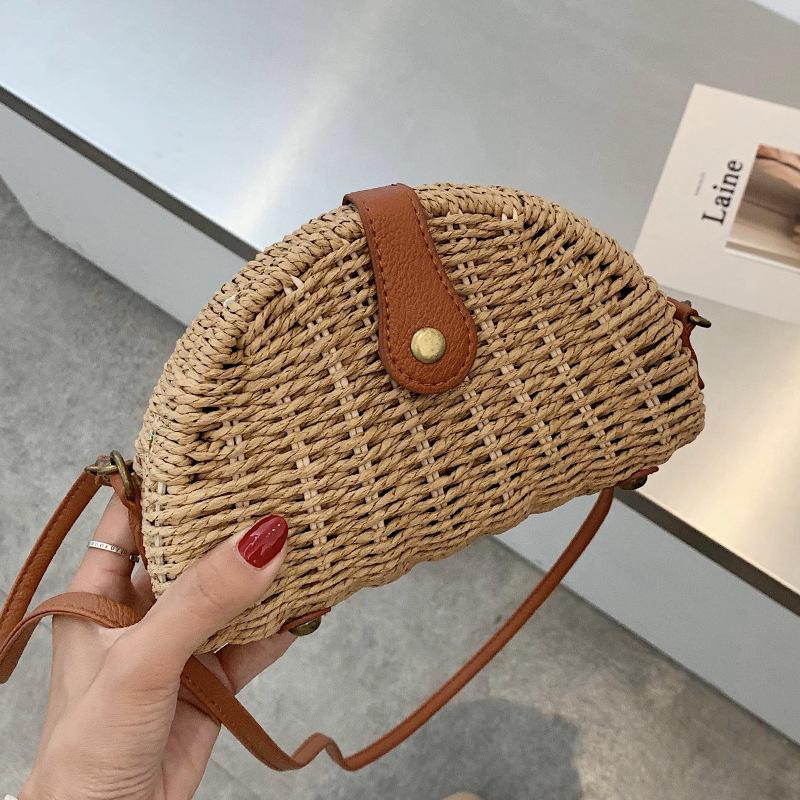 Summer New Casual Personality Niche Design Semi-circular Straw Woven Bag Women's Versatile Fashionable Holiday Messenger Bag
