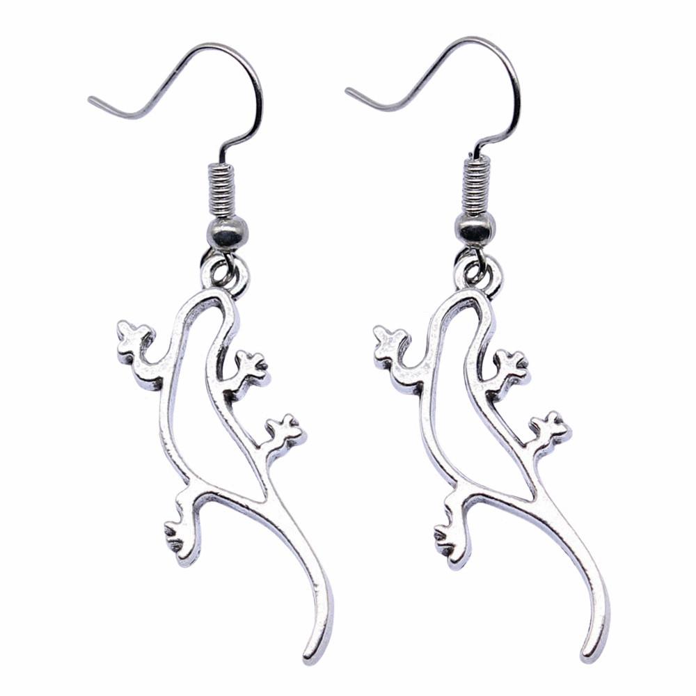 Gothic Spider Charm Dangle Earrings Halloween Horror Arachnid Drop Earrings Dark Punk Goth Jewelry