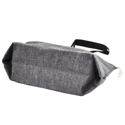 An eco-friendly insulated lunch bag for everyday use