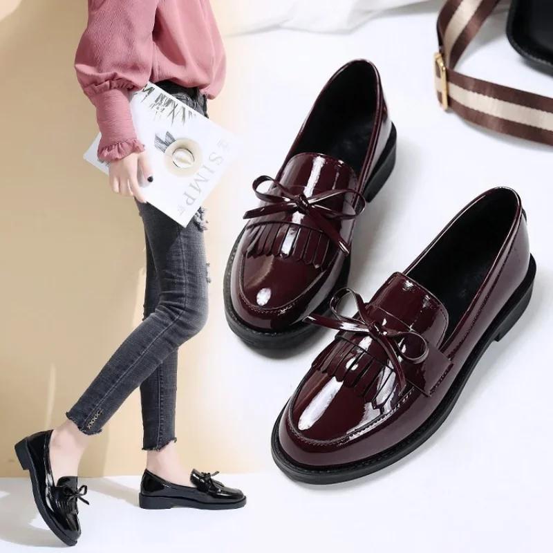 2025 Neue Damen Lackleder Loafers Damen Kleine Lederschuhe Vielseitiger Britischer Stil Su Lässige Schleife Ballerinas