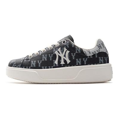 Obuwie uniseks – Sneakersy