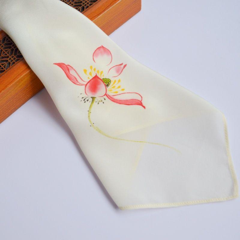 

Крепдешин Расписанный вручную Синий и Красный Носовой платок Китайский Древний Стиль Подарок для вытирания пота Танцы Пекинская опера Древний стиль Аксессуары для ципао Crepe de Chine beige Red Lotus 31cm