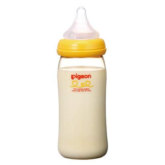 Pigeon Breastmilk Feeling Baby Orange for Ages 0 Months and Up Nipple Is for Ages 3 Months and A Baby Bottle That Will Definitely Support 1 Bottle