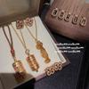 Anciens Proverbes en Soie Dorée Sculptée Pour Tourner Le Collier Méridien, Nouveau Style Chinois, Marteau Croisé, Pilule Vajra, Boucles d'Oreilles Zircon.