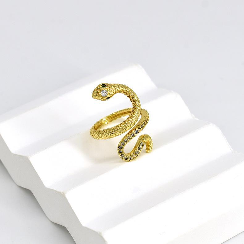 Retro European-American Snake Ring: Gold-Plated Copper Winding Animal Design
