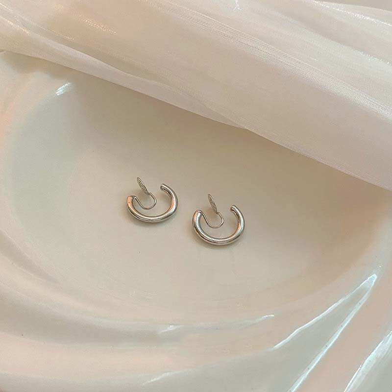 Neue geometrische Ohrclips vom Typ C aus Metall, einfache und vielseitige Ohrringe ohne Ohrlöcher, Geschenke für Frauen