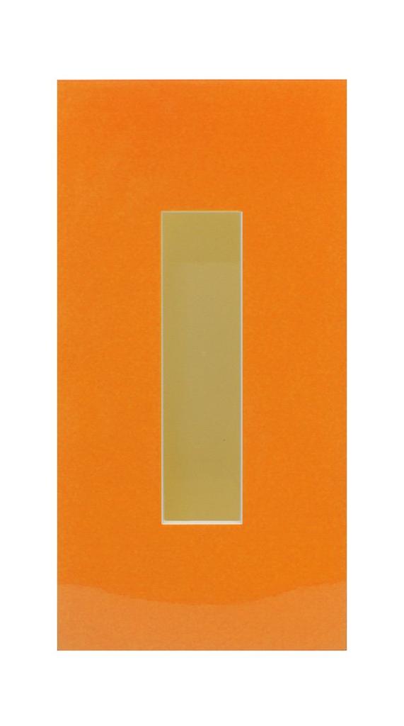 Tatsucraft tissue box case, available in orange or white. Stylish and cute, slim tissue cover for car use. Also available tissue box case, tissue