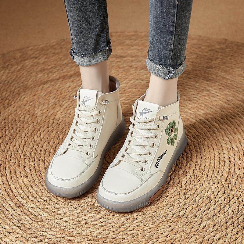 Boots Women's Leather High-top Casual Shoes 2025 New Autumn and Winter Medium-sized Women's Boots Soft-soled One-pedal Flat-soled Short Boots