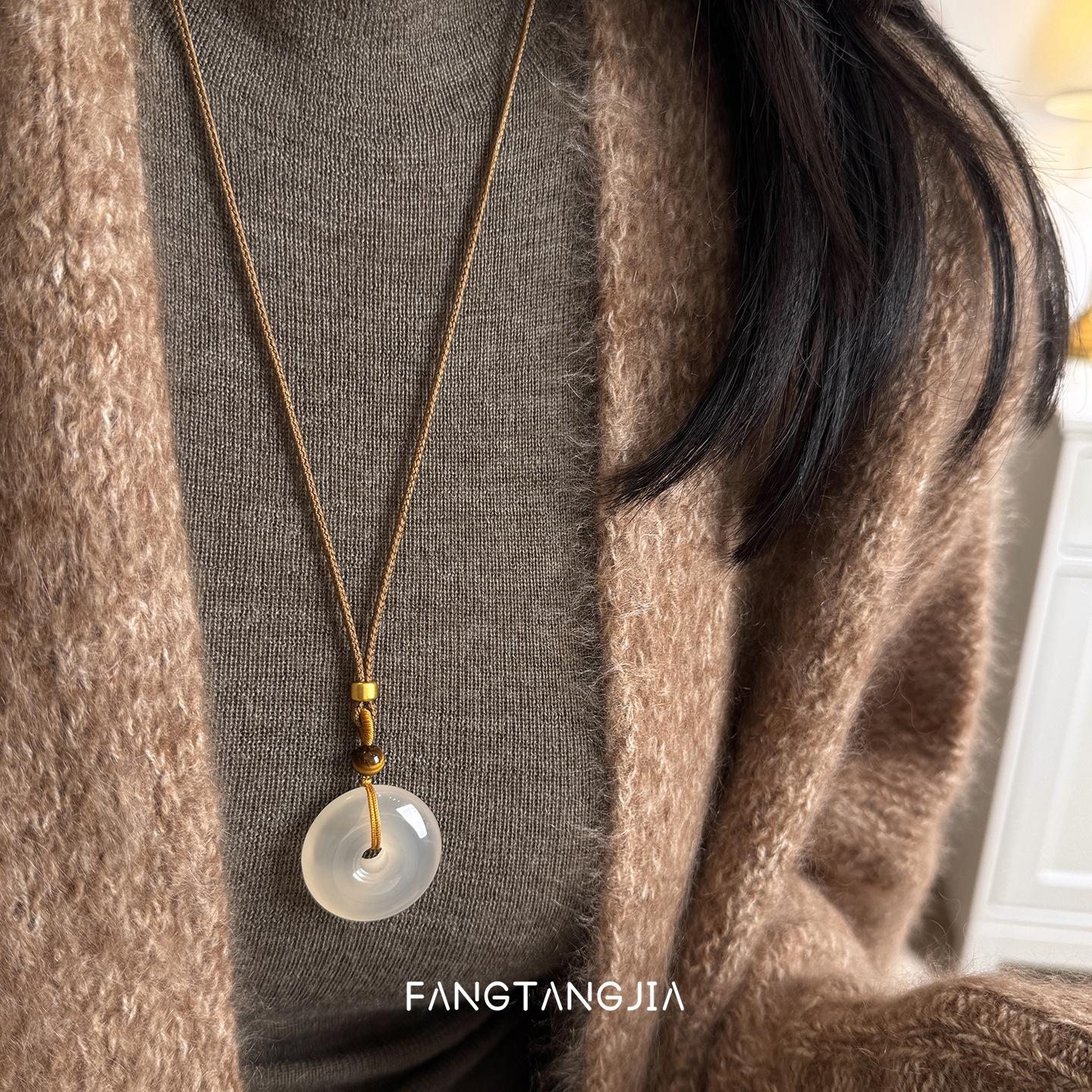 

Chalcedony Peace Pendant New Chinese Style Braided Rope Necklace High-End Light Luxury Sweater Chain for Women Peace Buckle Chalcedony N