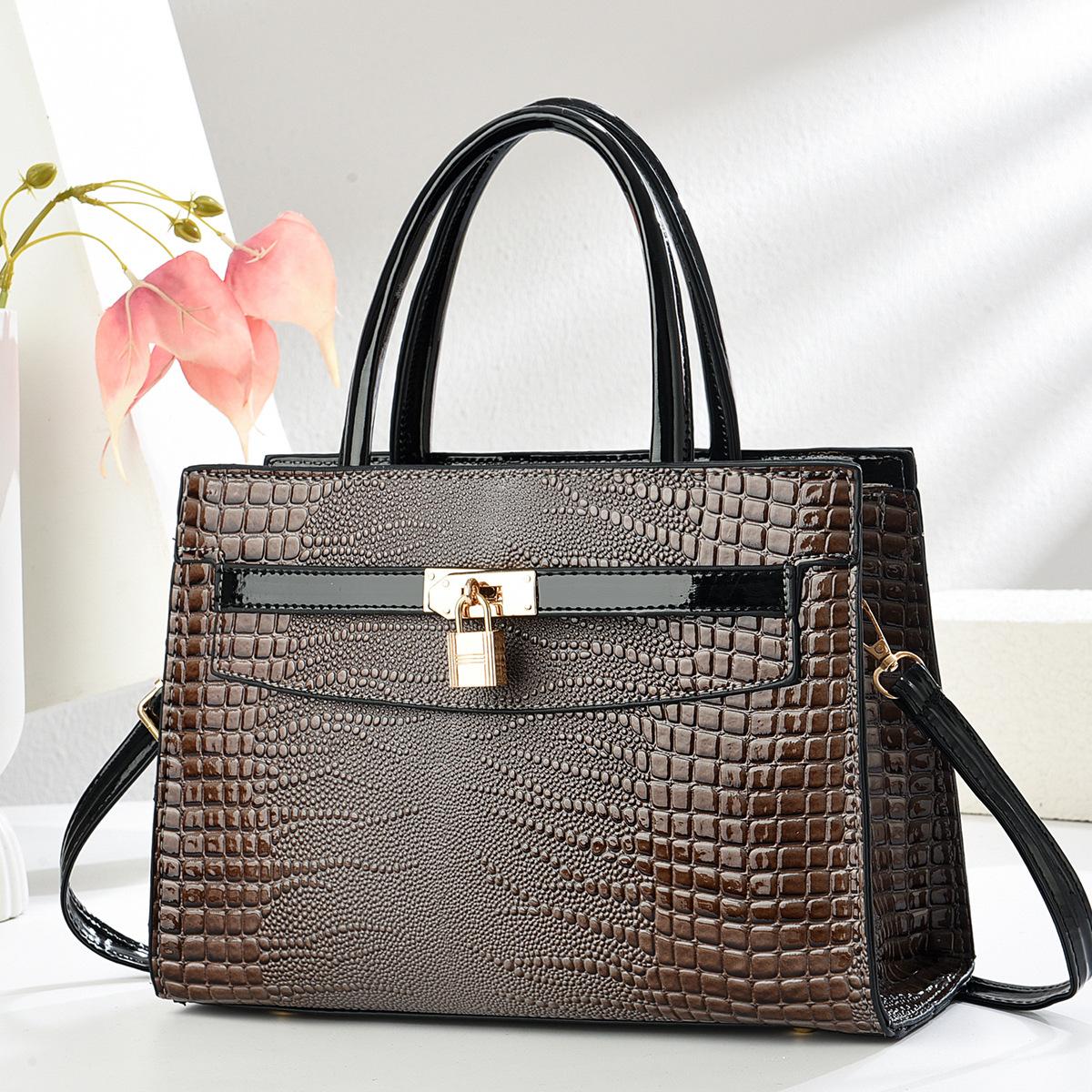 

Temperament Handbag New Large-capacity Stone Pattern Messenger Bag Fashion Casual Commuter Shoulder Bag 29*13*21 темно-коричневого