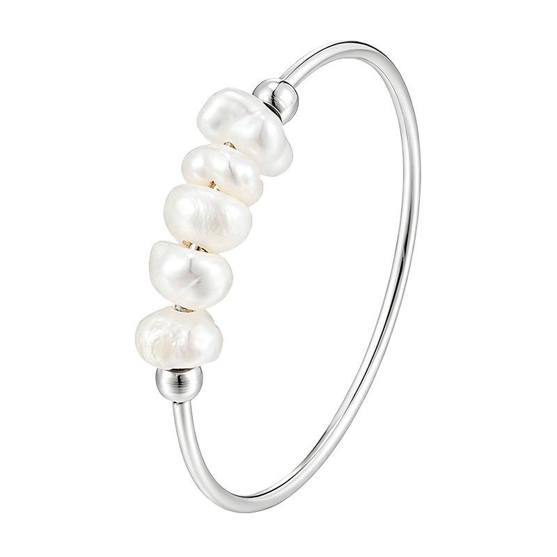 Elegante anillo de perla barroca en oro de 18 quilates: joya de acero de titanio de lujo y resistente a la decoloración para mujer.
