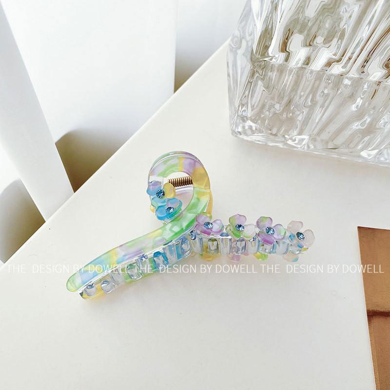 Stylish Korean Acetate Hair Clip With Charming Floral Design For Elegant Updos