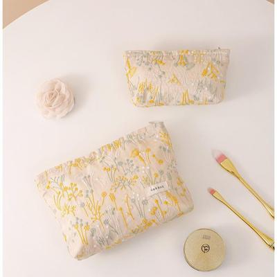 Embroidered Ramie Cotton & Linen Cosmetic Bag - Portable Canvas Storage for Lipstick and Skincare
