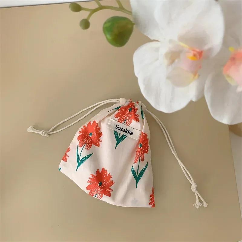 Floral Print Drawstring Coin Purse Lipstick Makeup Bag Travel Organizer Keys Earphone Storage Bag Makeup Pouch Cute Purse Wallet