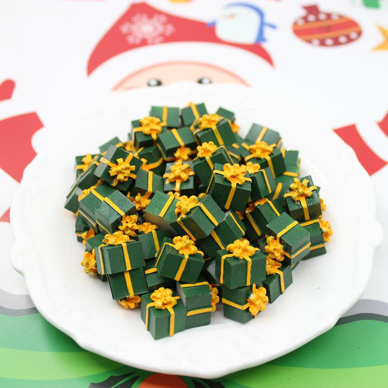 

10Pcs/Bag Miniature Dollhouse Christmas Gift Box Decoration Accessories Micro Landscape Mini Christmas Gift Bag Ornament 10pcs