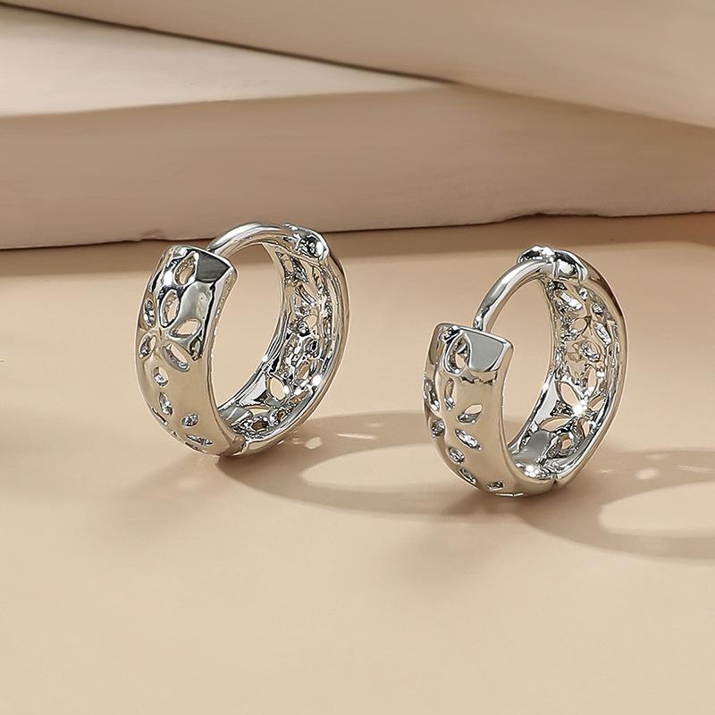 Trending Metal Geometry Hoop Earring Fashion New Design Irregular Minimalist Earrings for Women Fashion Jewelry Gifts
