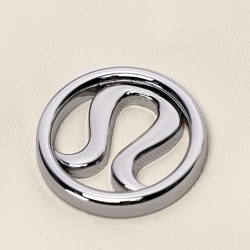 Lululemon Mini 4L Metal Logo Zipper Closure Recycled Nylon Recycled Polyester Tote Shoulder Bag Mini Women Tote Bag White LW9EUCS