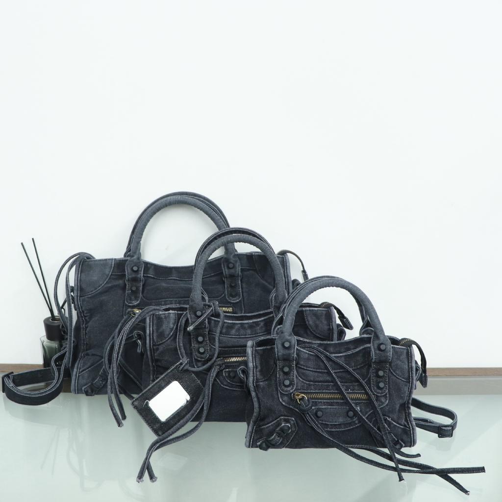 26 Nuova Borsa da Moto Rivettata da Città Stile Neutro Retrò Borsa a Mano in Denim Lavato a Tracolla