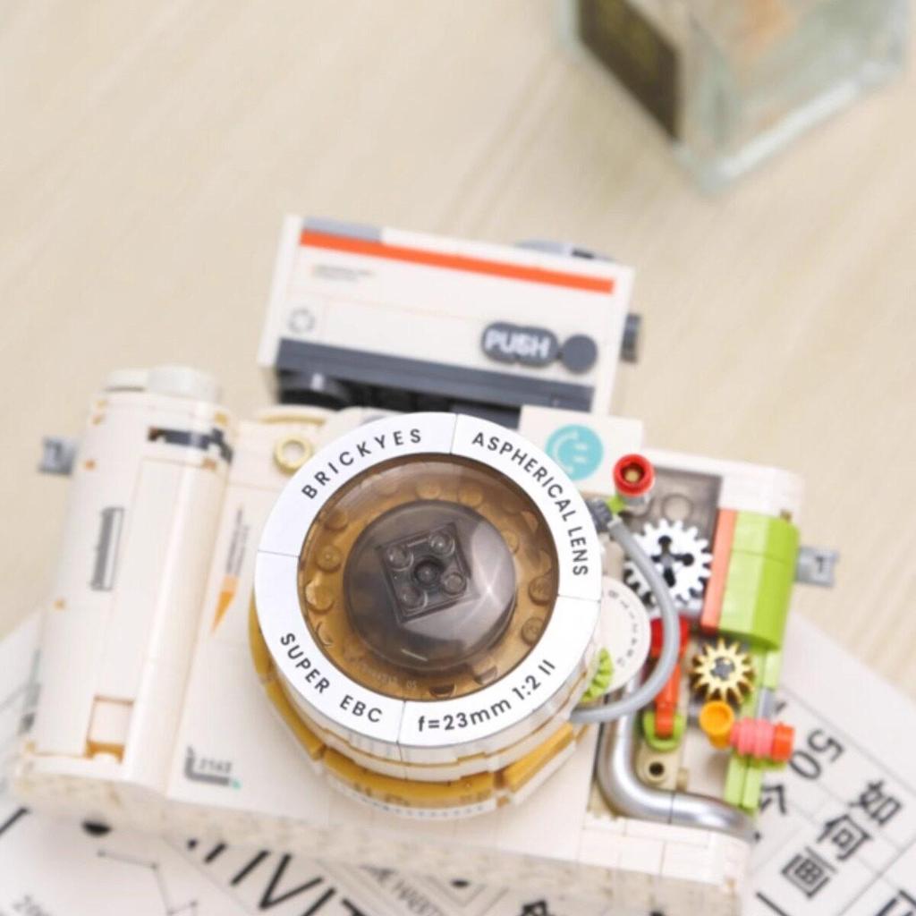 2026 Retro Camera Building Blocks: DSLR Toy for Girls