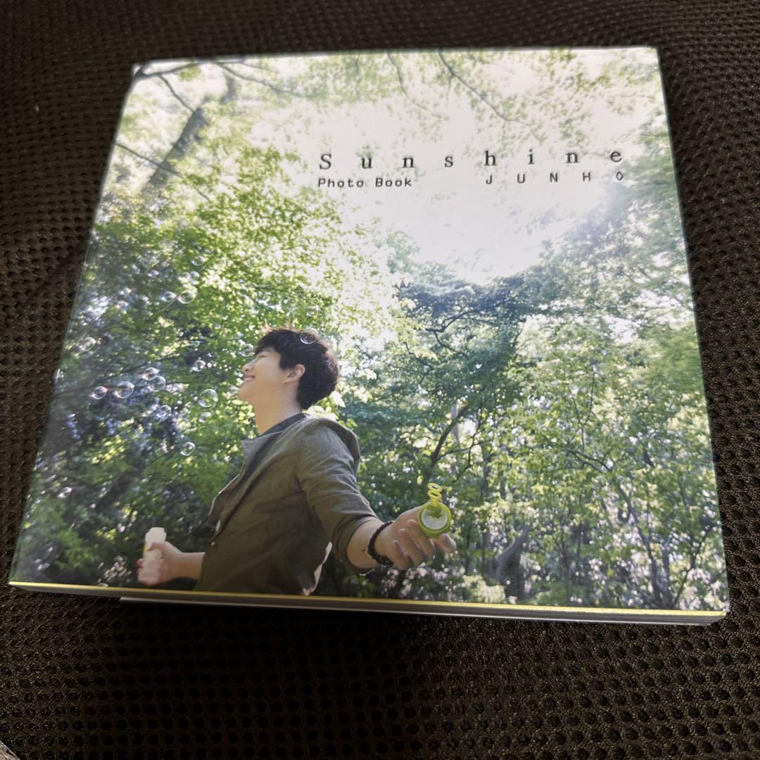

[USED] Junho Photobook Sunshine