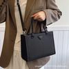 Bag women's spring 2025 new fresh and sweet large-capacity tote solid color shoulder bag simple casual commuter bag