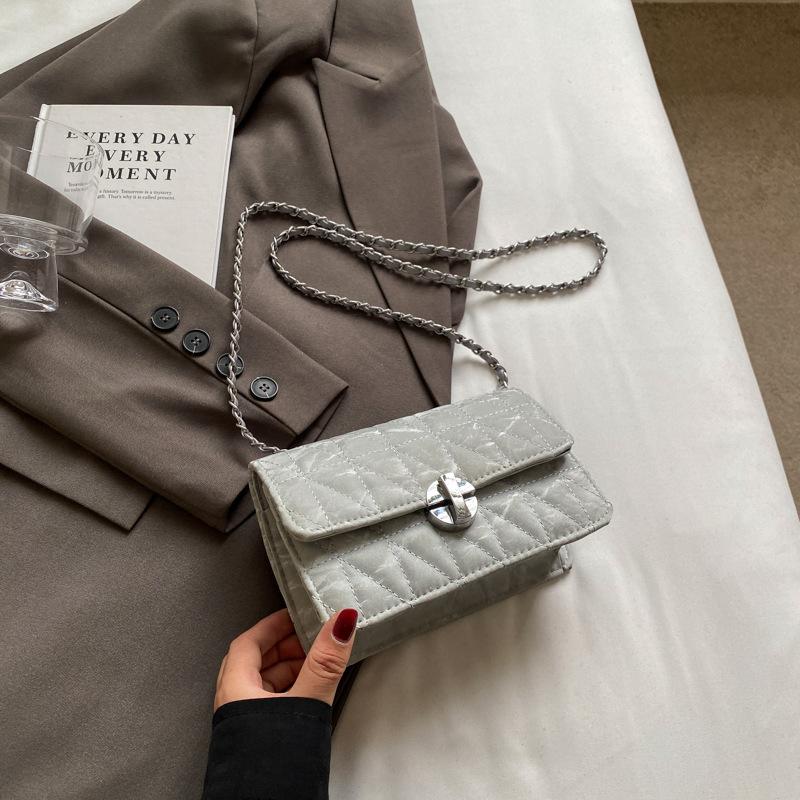 Fashion Shoulder Chain Bag, Women'S Crossbody Small Square Bag, Niche High-Value Diamond Commuter Armpit Bag