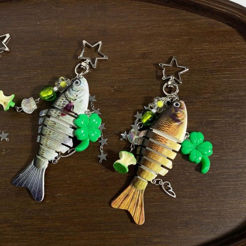 Vibrant Fish Lure Keychain Compact Resin Design Realistic Fish Lure Key Ring Practical Gift for Fishing Hobbyists