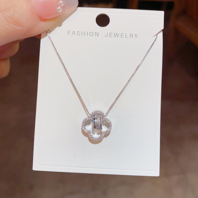 2024 Spring Exquisite Zircon Four-Leaf Flower Necklace: Luxury Clavicle Chain for Women