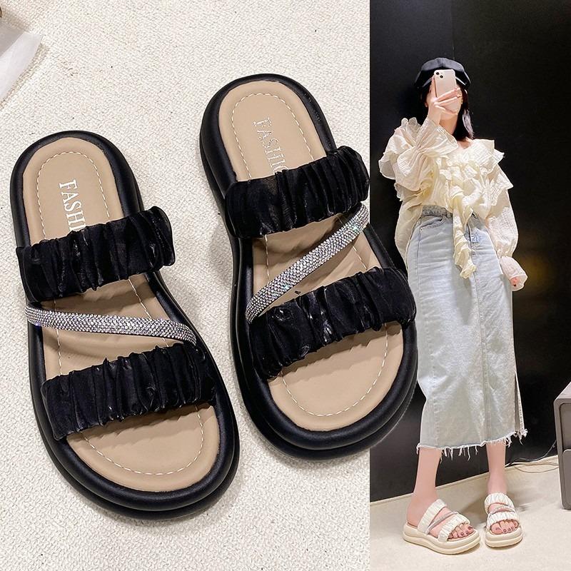 Wearing Platform Slippers for Women's Summer New Leisure Vacation Beach One-word Cool Slippers for Women