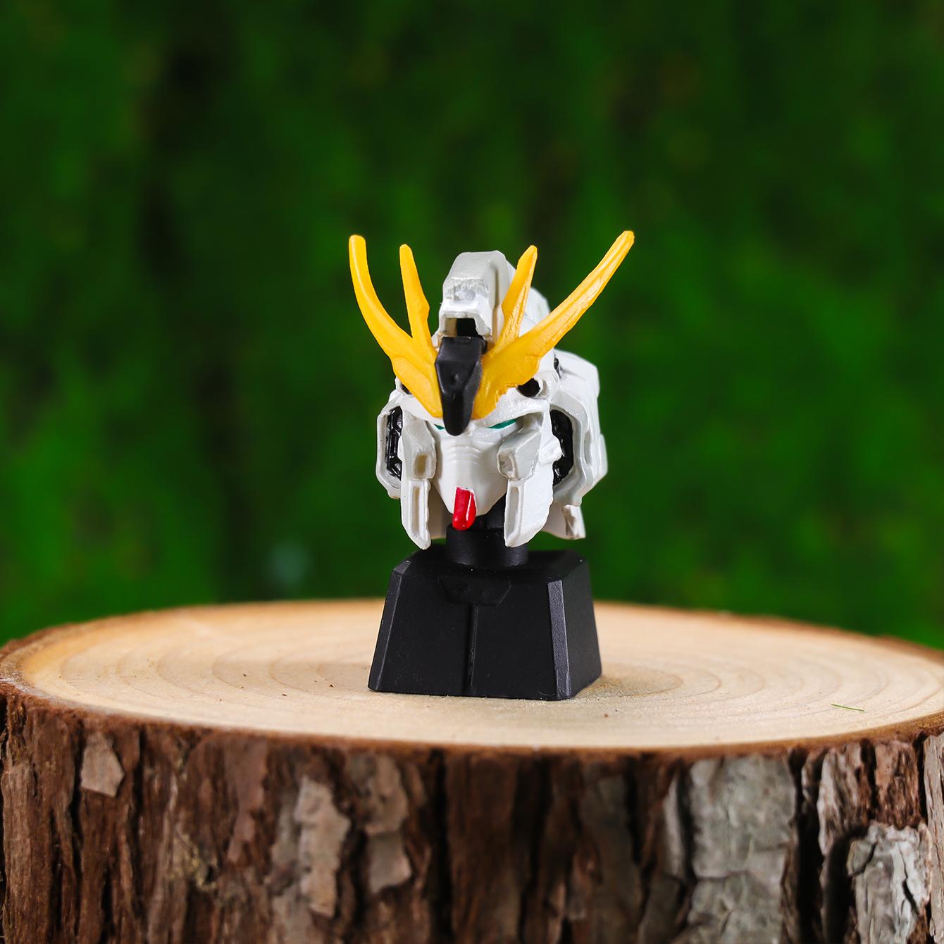

GUNDAM Warcraft Crayon Shin-chan Keycap action anime figure Collectibles figurine display pieces anime figurines чёрный