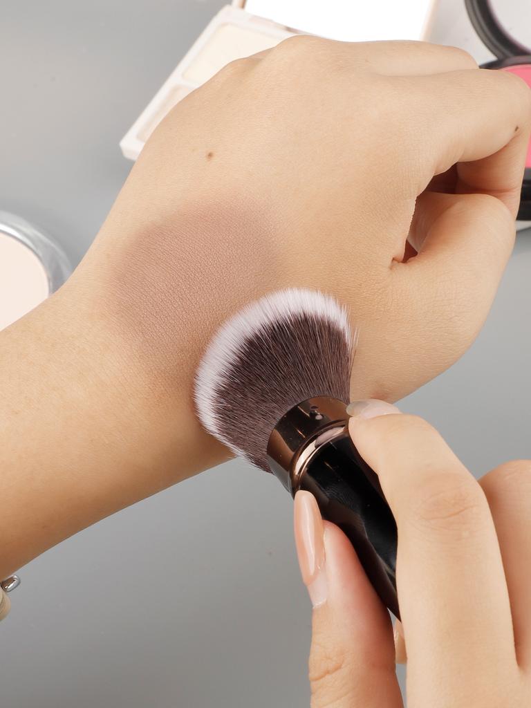 Přenosný zatahovací štětec na pudr, štětec na konturování, mini kompaktní cestovní štětec na make-up, multifunkční sada štětců pro dvojí použití