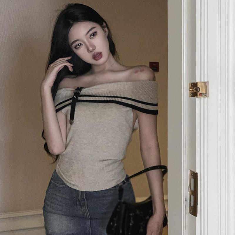 Wąska koszulka z dzianiny z odkrytymi ramionami dla kobiet Kontrastowy kolor, bez rękawów, na co dzień, wszechstronny, dolny sweter