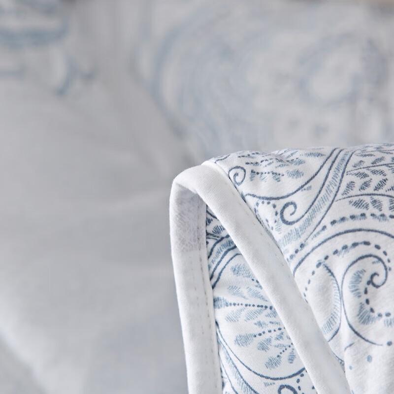 Hengyuanxiang All-Season Polyester Quilt