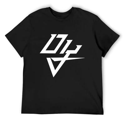 DADDY YANKEE 01 T-Shirt Short Sleeve Tee Oversized Graphic Tee Shirt Topping Men Clothing