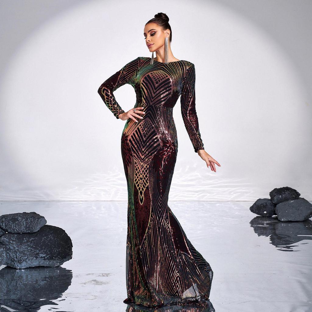 Elegant Long-Sleeve Sequin Evening Dress with Round Neck for Bridesmaids