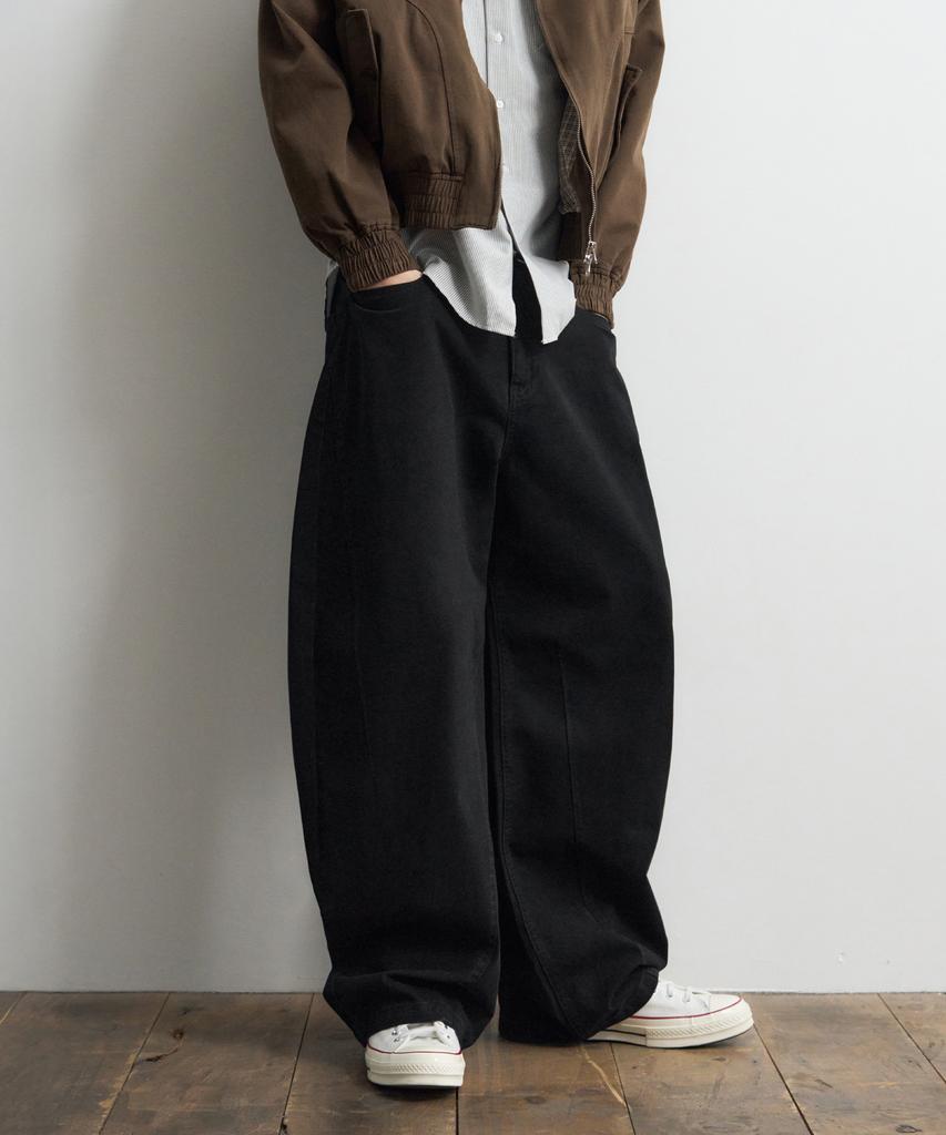 Awodeijeu Arno Curved Wide Chino Pants [Black]