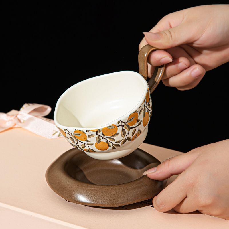 Tasse et Soucoupe à Café en Céramique Vintage 200ml Tasse et Soucoupe pour le Thé de l'Après-midi Anglais Ustensiles de Boisson pour la Maison le Bureau le Café Ustensiles pour le Café Cadeau